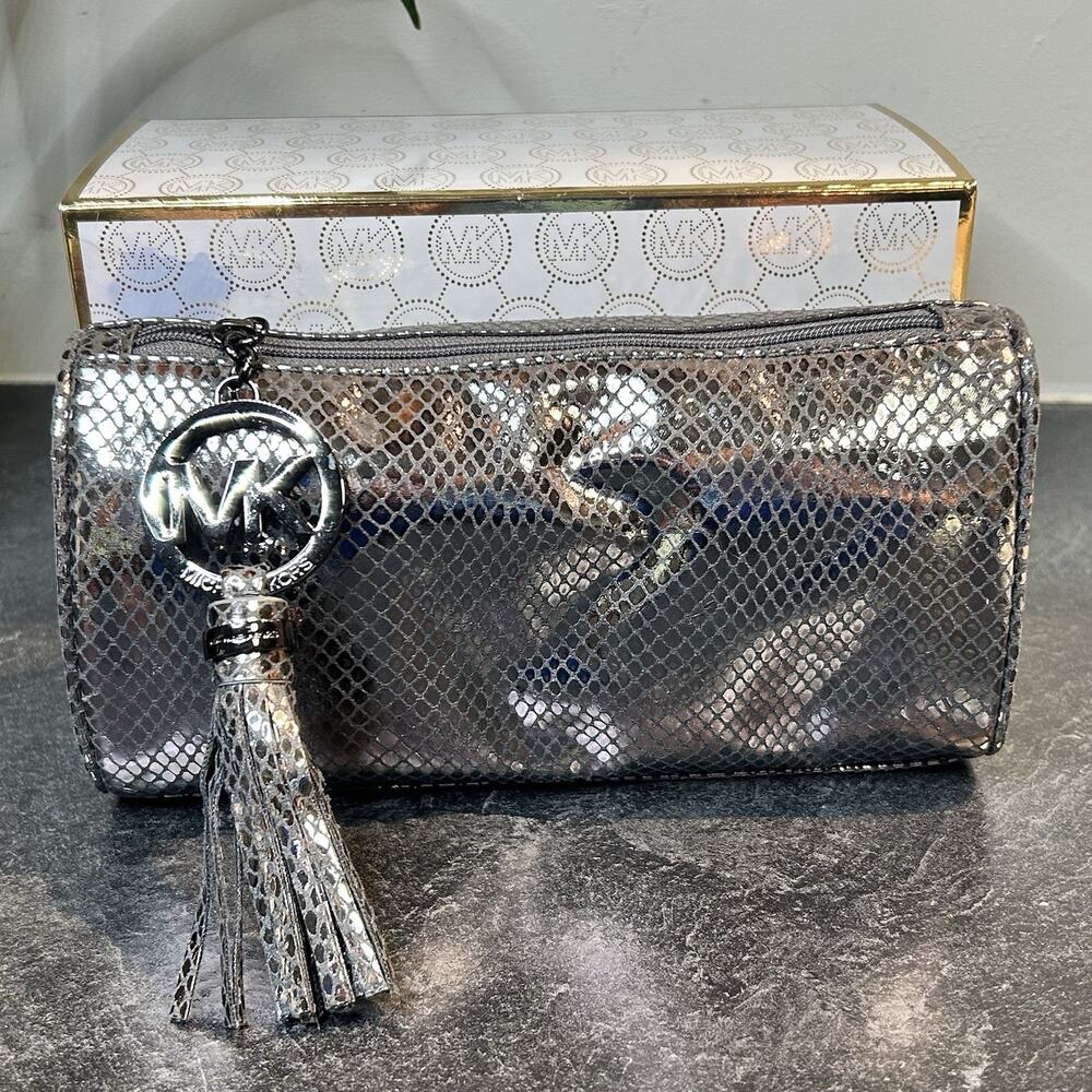 Estee Lauder‎ x Michael Kors Blush Palette & Makeup 8 Pc Gift Set - Picture 15 of 16